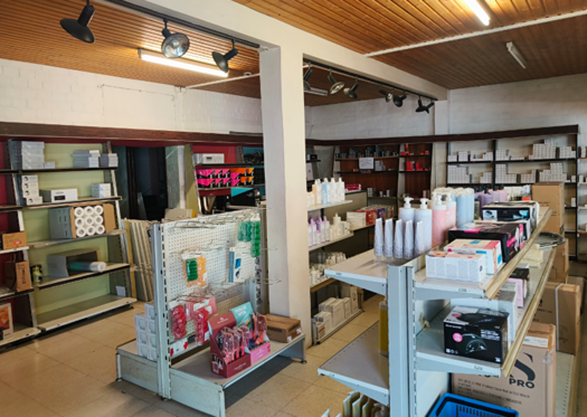 INVESTERINGSPAND MET ENORM POTENTIEEL EN UITSTEKENDE ZICHTBAARHEID! - foto 2