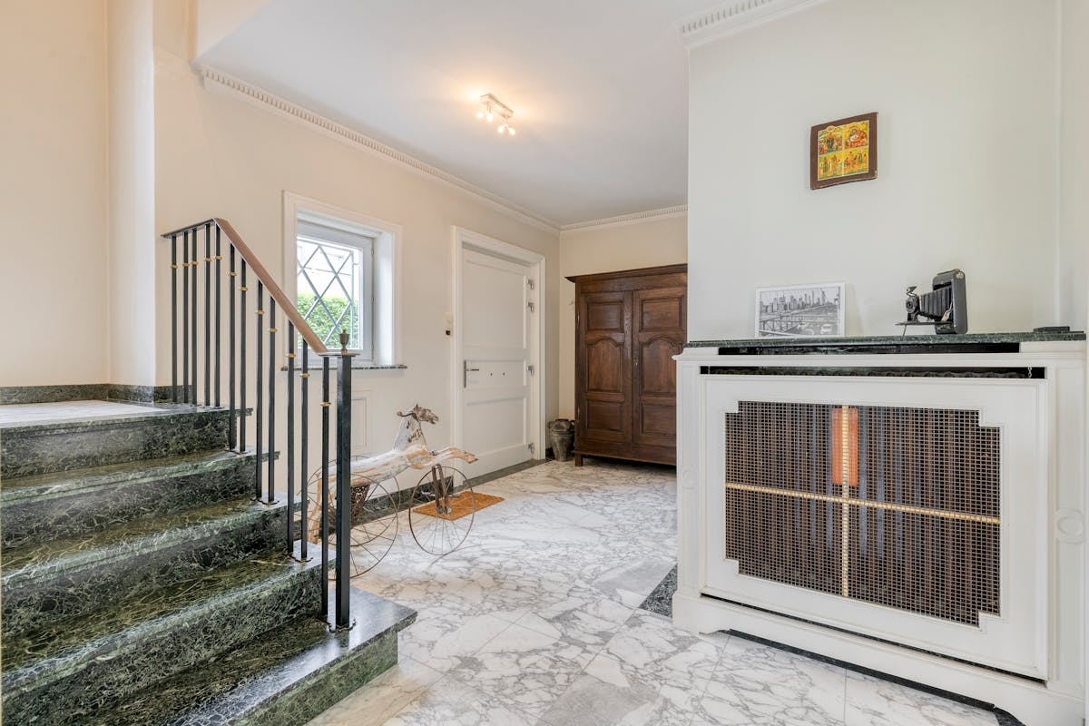 Villa te koop in Roeselare met ruim bijgebouw op 832 m² - foto 4