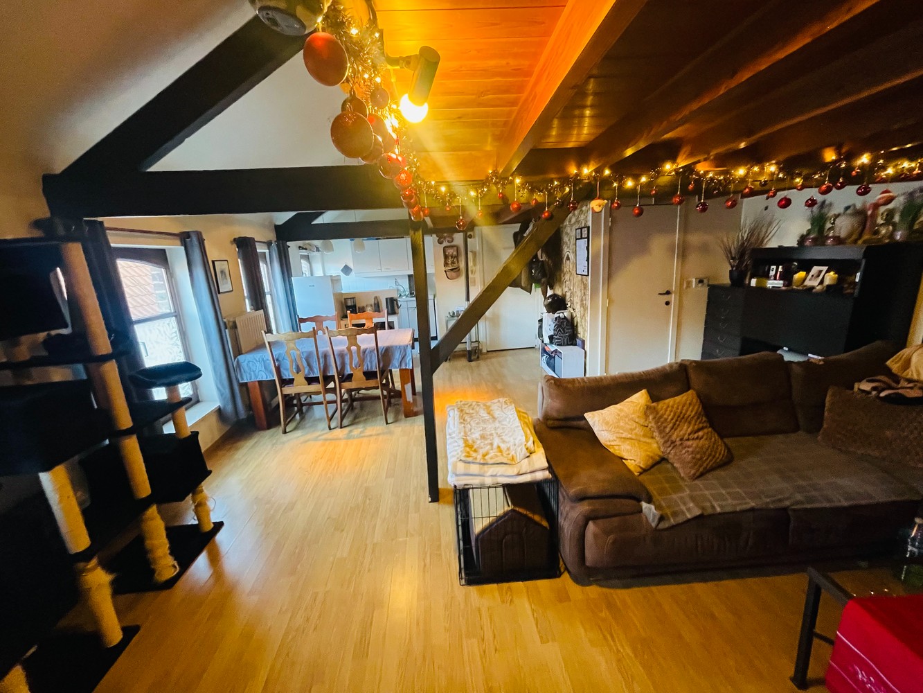 Brugge centrum, OPBRENGSTEIGENDOM bestaande uit  een MAGAZIJN op het gelijkvloers,  een STUDIO op de 1é Verd,  DUPLEX  LOFT STUDIO ONDER HET DAK ALLES VERHUURD MOOIE OPBRENGST - foto 5