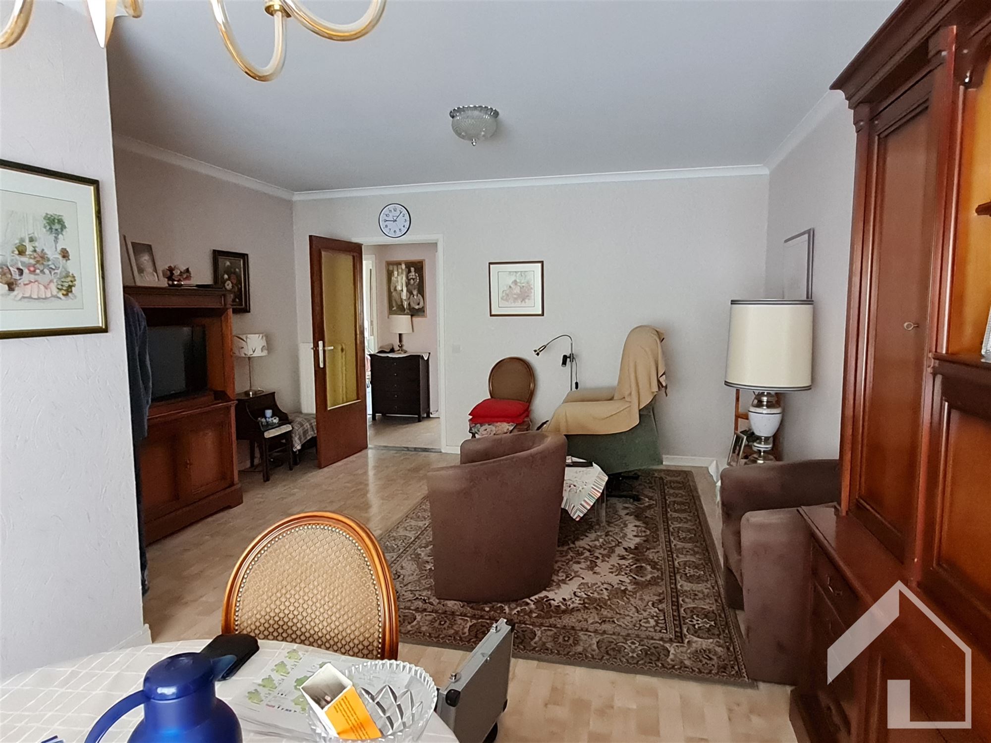 Opbrengsteigendom bestaande uit 3 appartementen met 2 slk. - foto 5