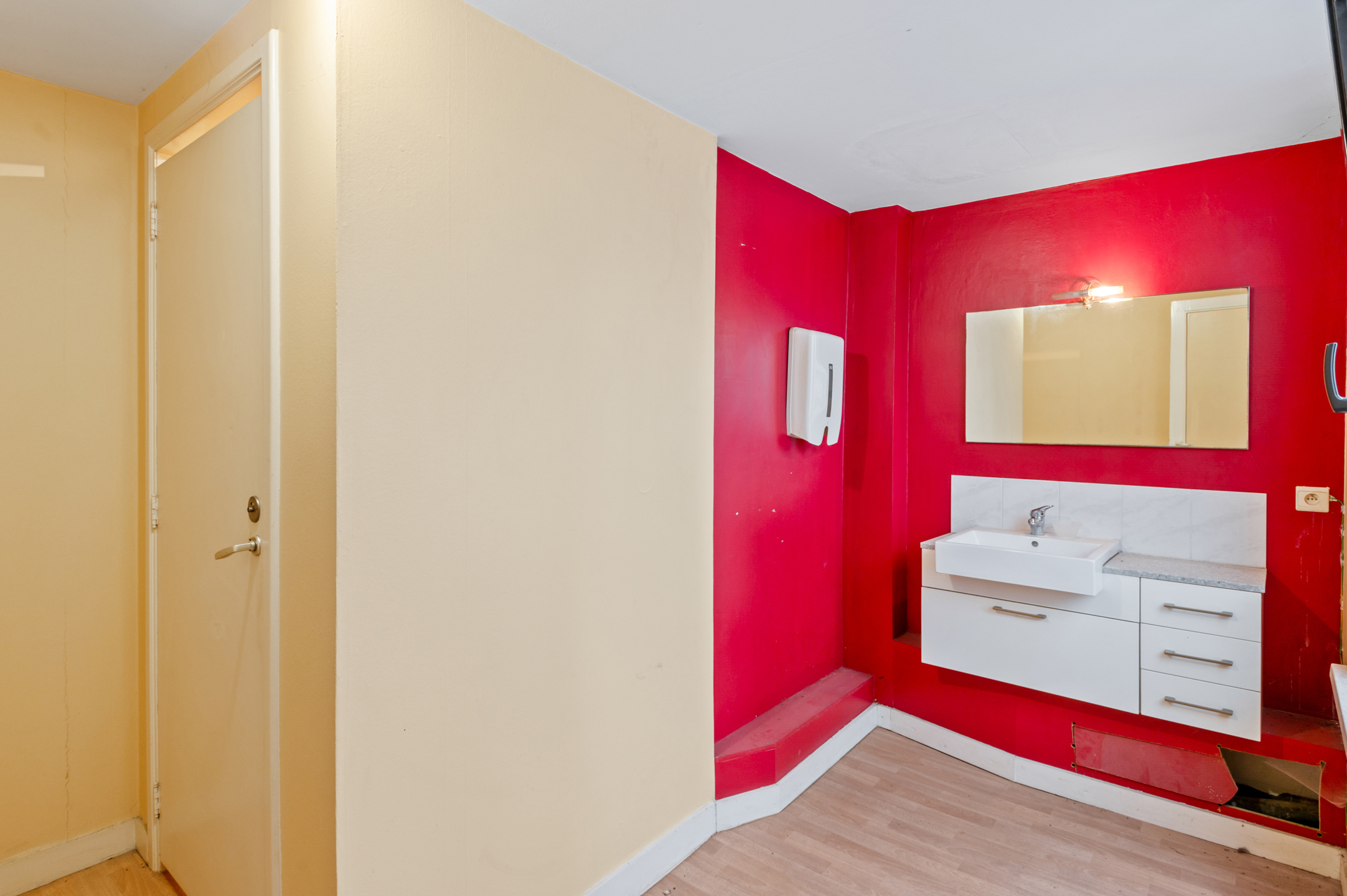 Maison à vendre à Anvers avec 8 chambres - photo 3