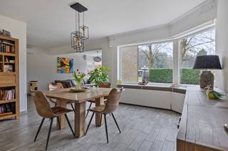 Welkom in Zutendaal, het groenste snoepje van Vlaanderen, waar rust, ruimte en stijl samenkomen in deze prachtige, instapklare woning aan...