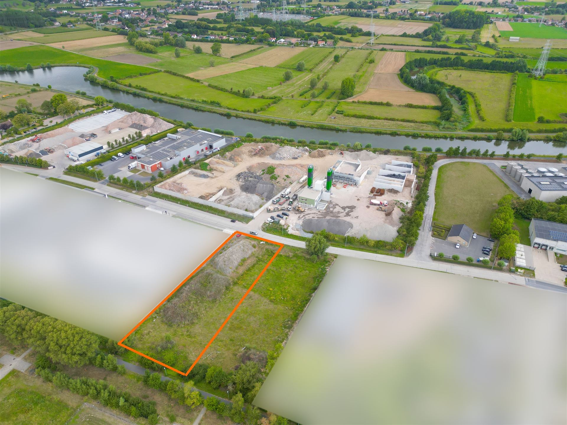 KMO-grond dichtbij de N8 - foto 4
