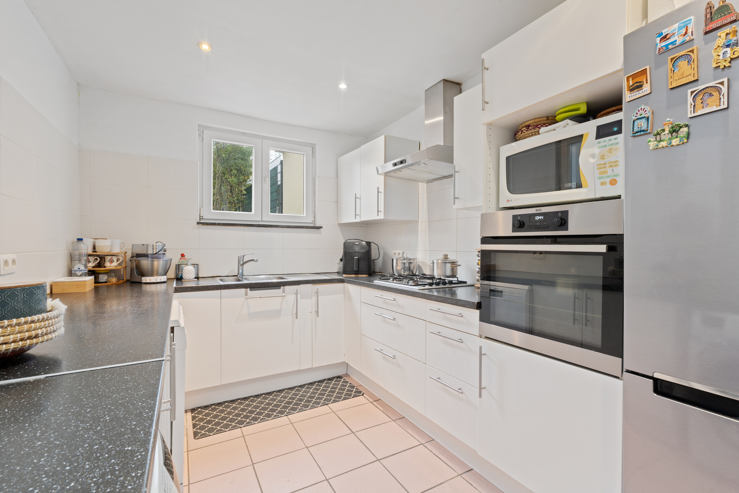 Woning met 4 slaapkamers te koop in Wemmel. - foto 3