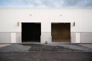 Deze loods is gelegen op de volledig nieuwe Piepelboom site.  Huurprijs bedraagt 1.500 EUR per maand.Deze loods heeft een strategische ligging  pal...