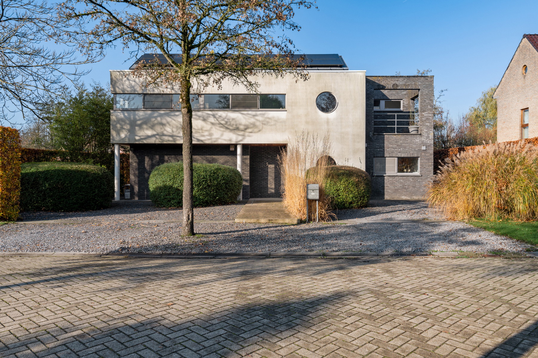 Moderne villa in een doodlopende straat vlakbij het centrum - foto 1
