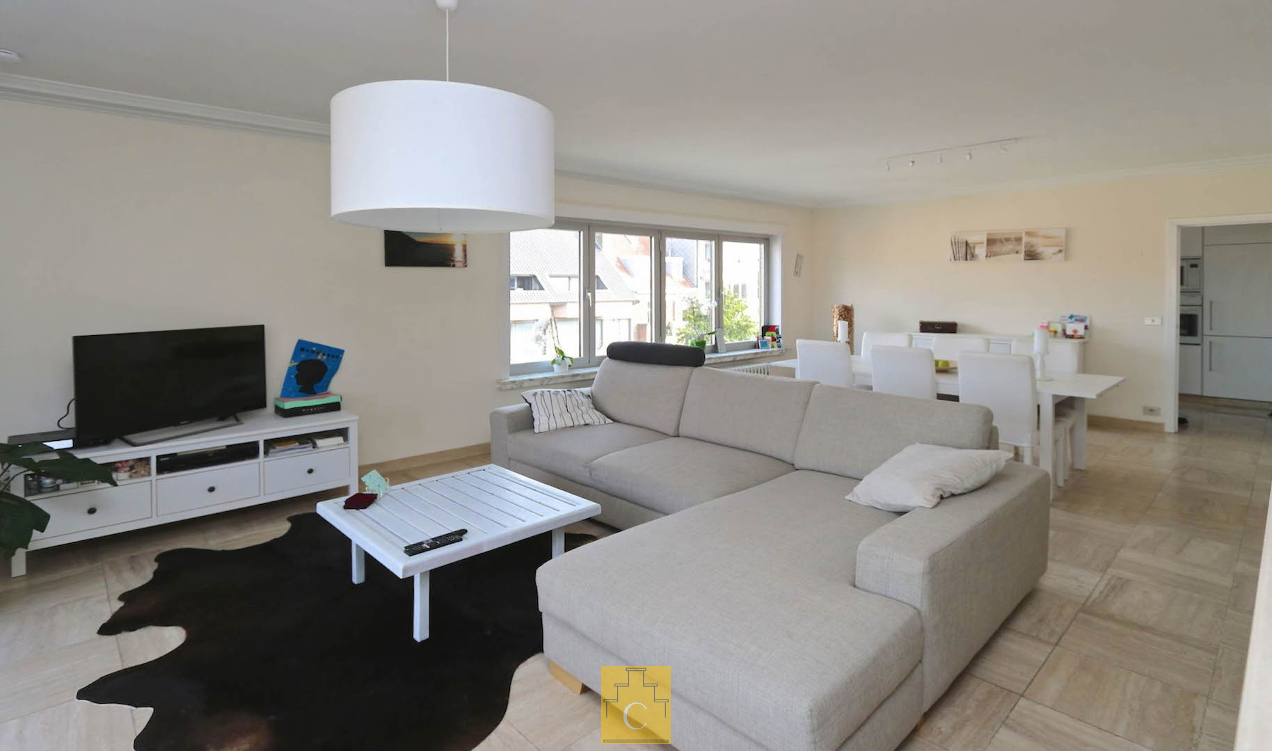 Ruim hoekappartement (155 m2) te Sint-Andries, 3 slaapkamer, terras , lift en garagebox - foto 4