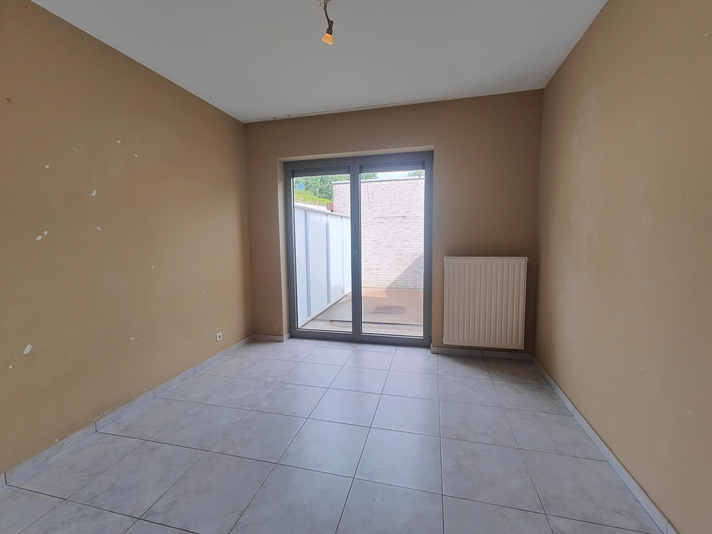 Gezellig 1-slaapkamerappartement te huur in centrum Koolskamp! - foto 5