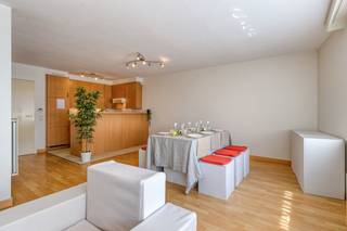 [[ DIT PAND NEEMT DEEL AAN DE ERA OPEN HUIZEN DAG OP 6/12 VAN 13:00 TOT 14:00 ]]RUIM EN ENERGIEZUINIG APPARTEMENT TE KOOP IN HARTJE WAREGEMIn het...