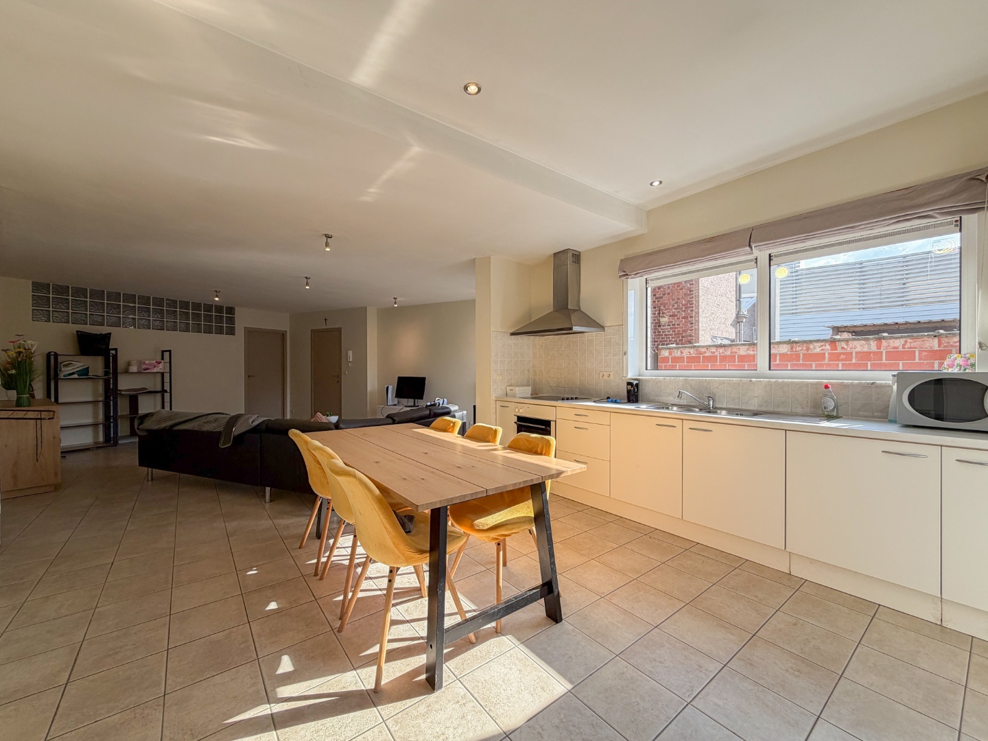 Te huur gezellig, instapklaar gelijkvloers appartement met 2 slaapkamers gelegen te Kluisbergen - foto 5