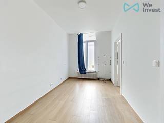 Tel : 0456 79 45 19 / E-mail : sophia.vanhove@weinvest.beWe Invest a le plaisir de vous proposer, en exclusivité, ce charmant appartement très...