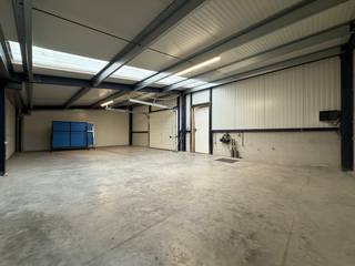 Commercial for rent in Oostkamp