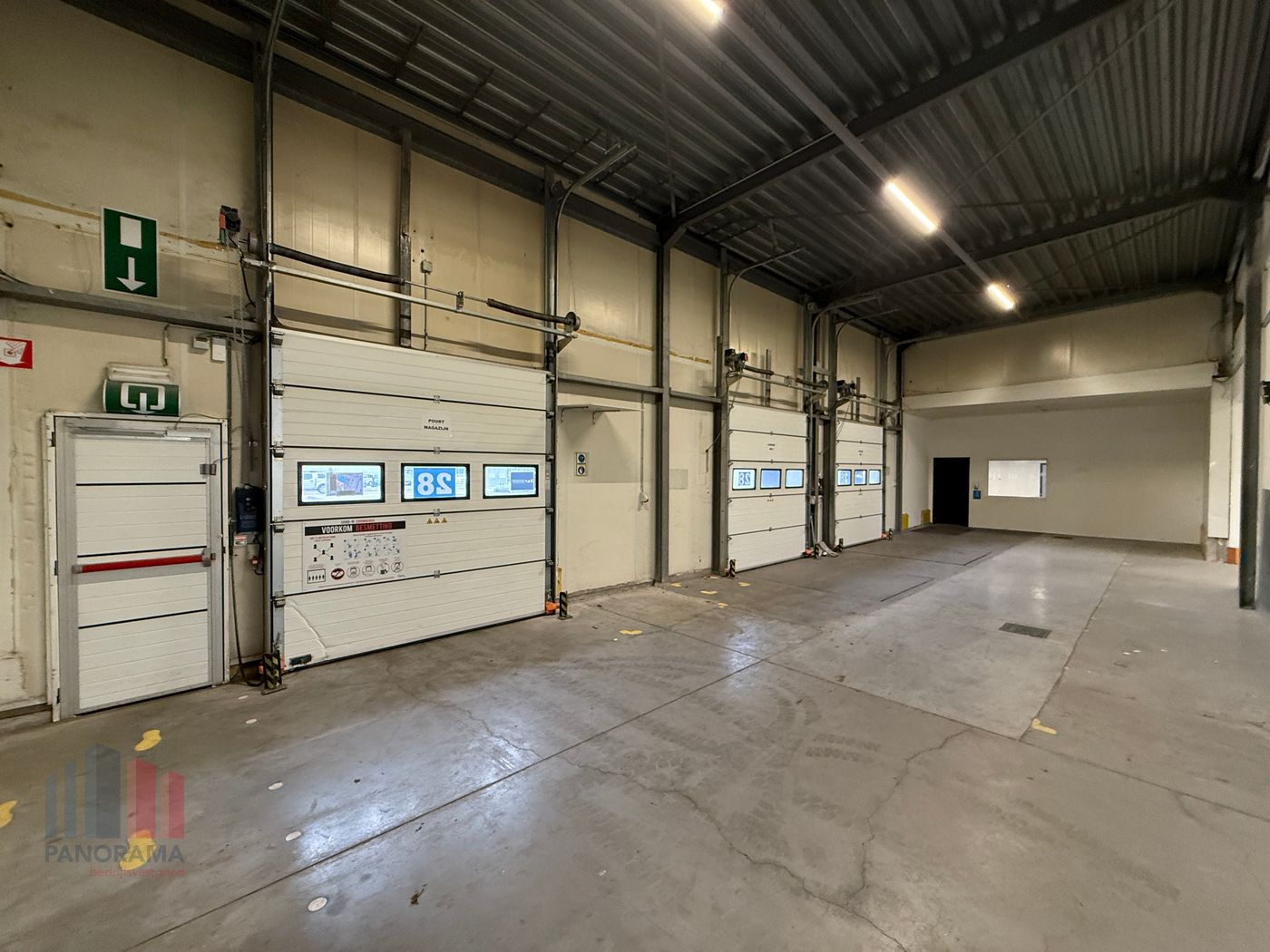 Polyvalent magazijn of werkplaats met moderne kantoren nabij de E40 - foto 2