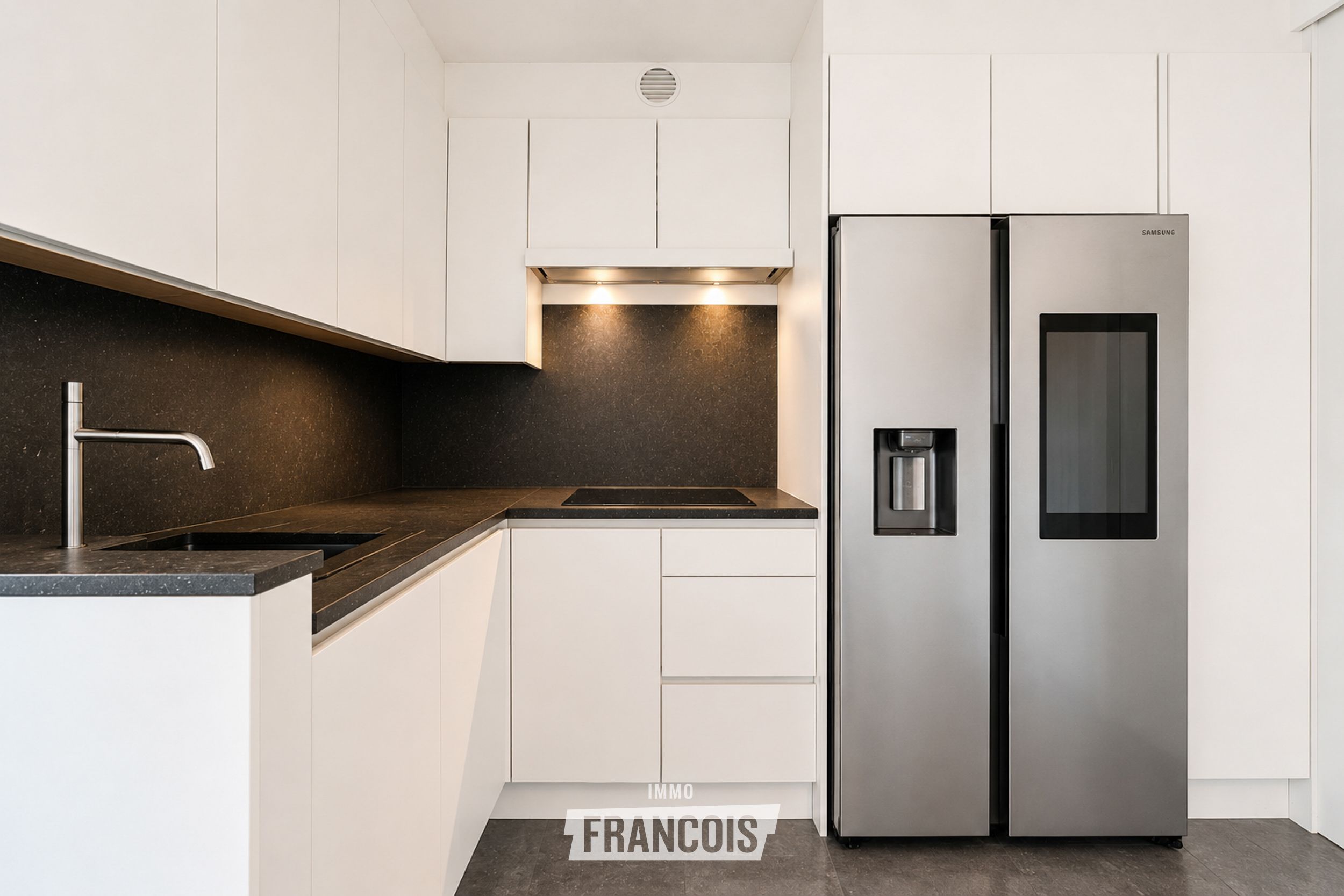 Energiezuinige (EPC B) recente woning met 3 slpk, gezellige buitenruimte en inpandige garage - foto 4