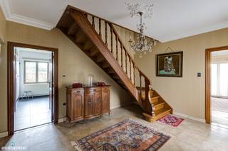 RIANTE VILLA MET CHARMANTE UITSTRALING ALS LANDHUIS OP ZEER RUIM PERCEEL IN WELLEN*** Bekijkt U deze woning via een aanverwante website? Surf dan...