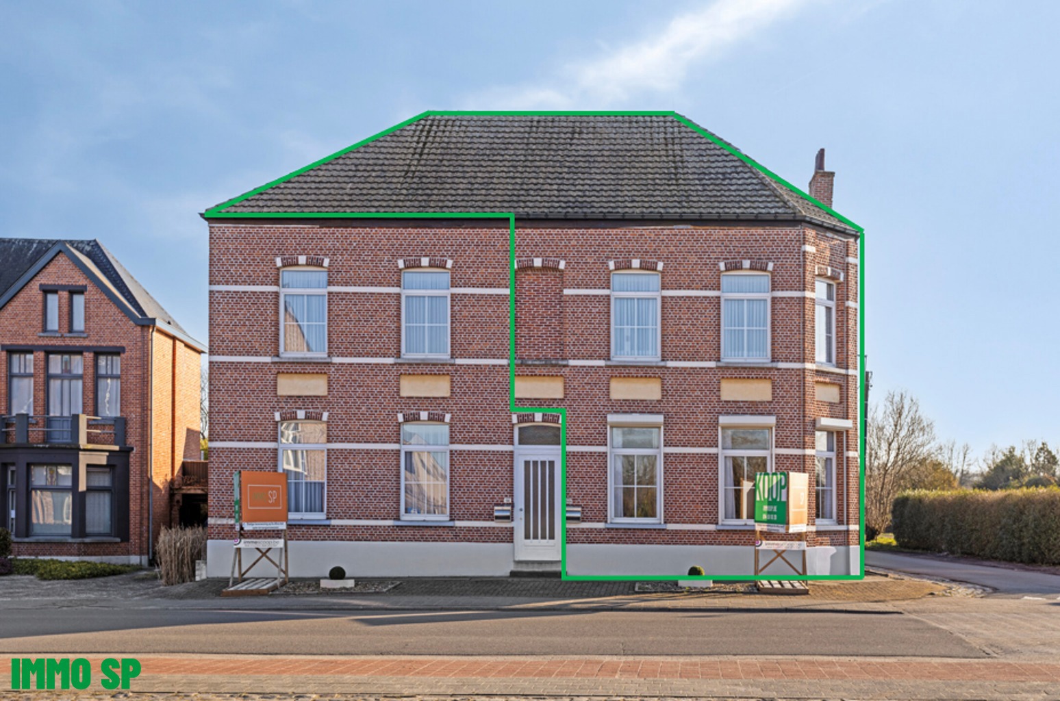 Statige halfopen herenwoning met karakter te centrum Ramsel. - foto 3