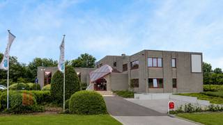 Kantoorruimte van 186 m² te huur in Zellik op een uiterst strategische en vlot bereikbare locatie. Dankzij de onmiddellijke aansluiting op de...