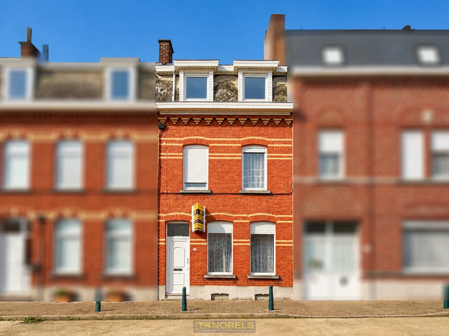 Te koop, Centraal gelegen gezinswoning met 4 slaapkamers te Ronse! - foto 1