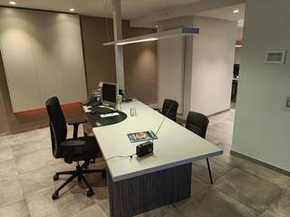 Genk, Winterslagstraat 89/1: Instapklare, bemeubelde bureelruimte incl. parking vlakbij het centrum.Op zoek naar een representatieve en instapklare...