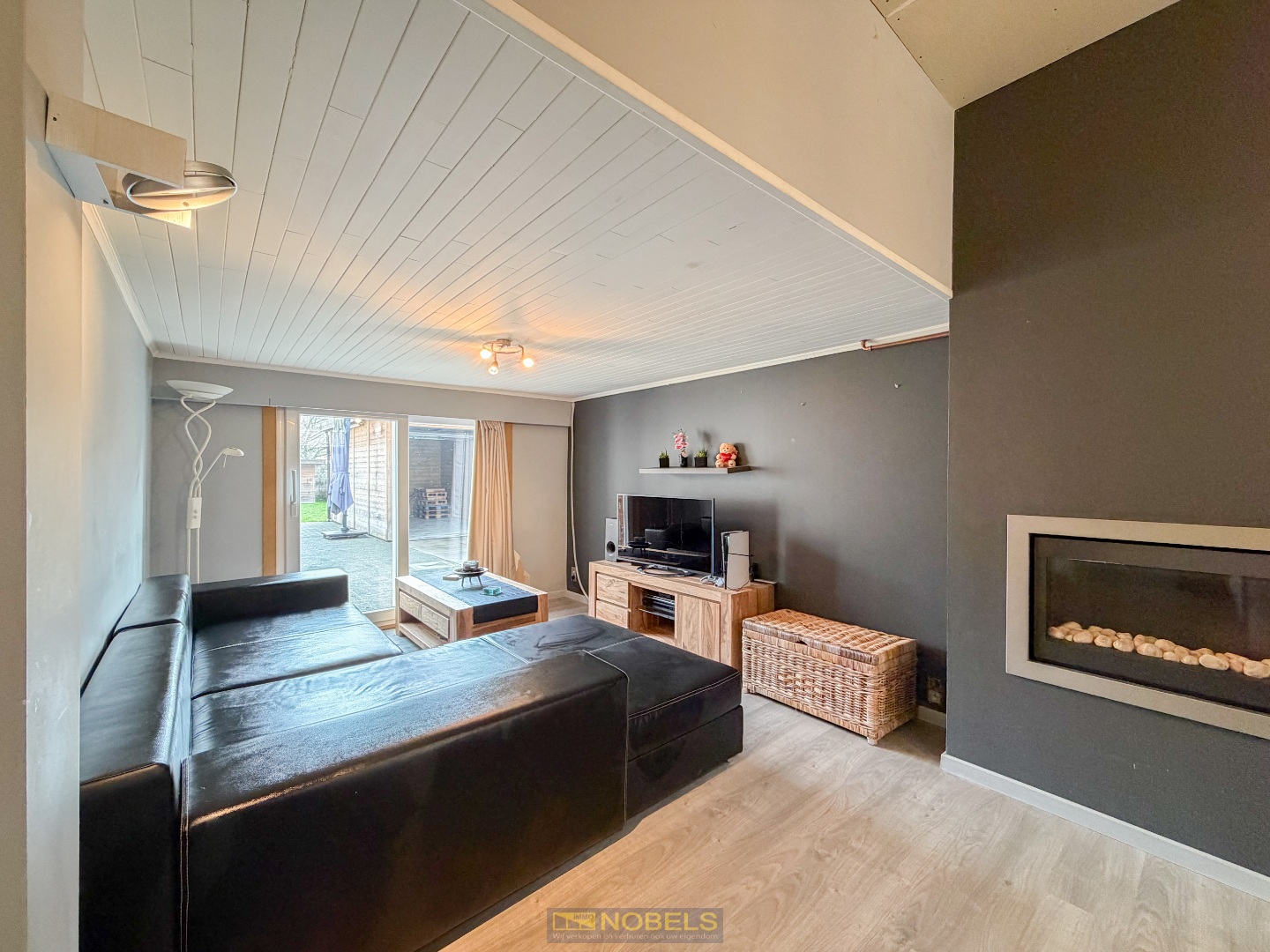 Te koop, Betaalbare halfopen bebouwing met garage en tuin op centrale ligging te Eine! - foto 4