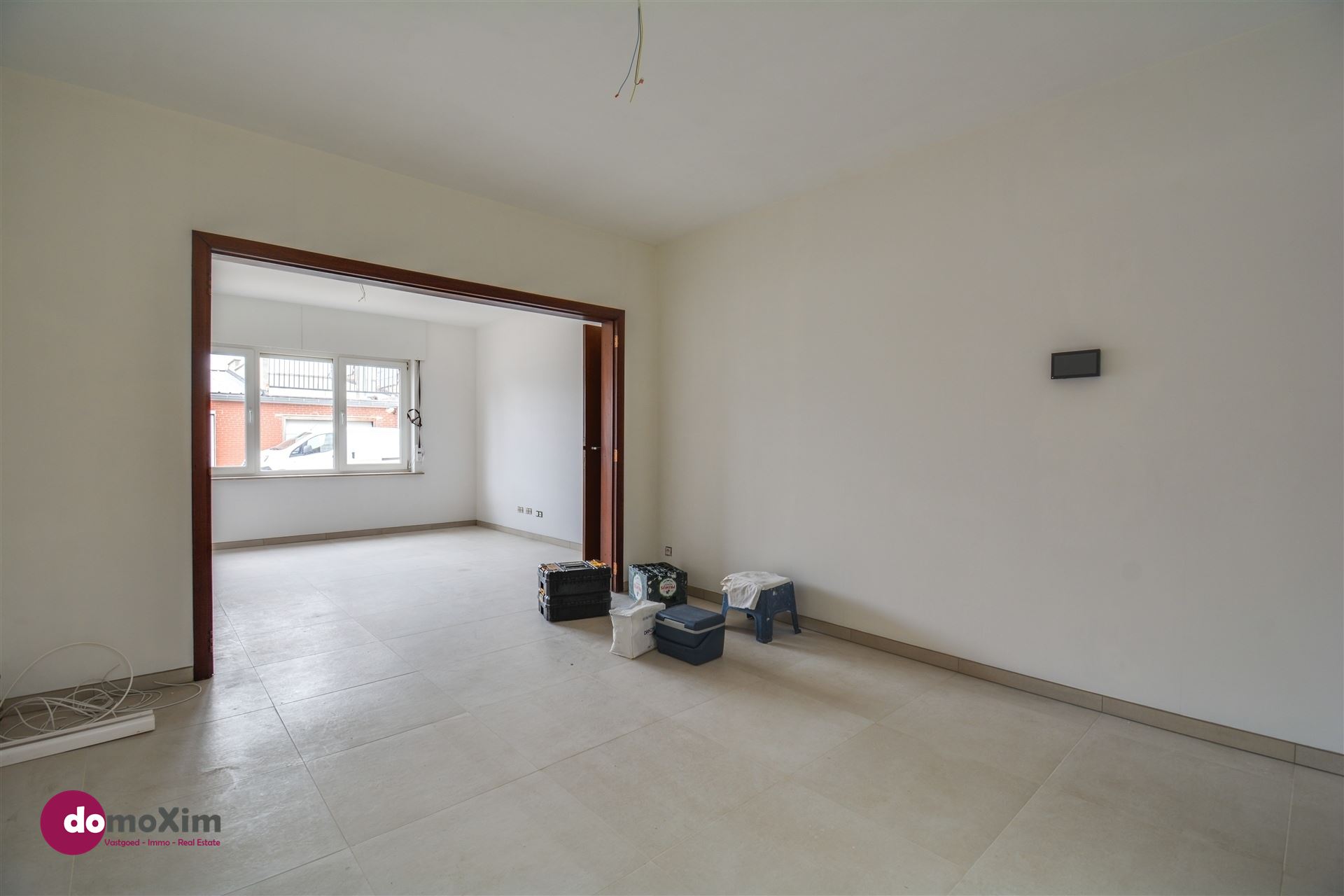 Gerenoveerde woning met loods, stallen en serre op een terrein van 32 are - foto 4