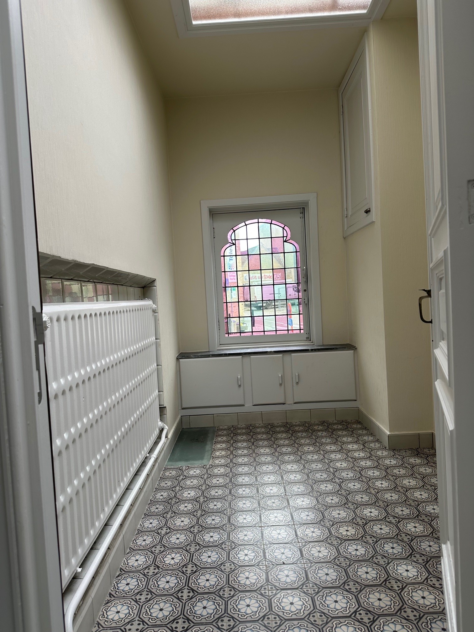 Karaktervol huis met grote tuin in Veurne te huur - foto 3