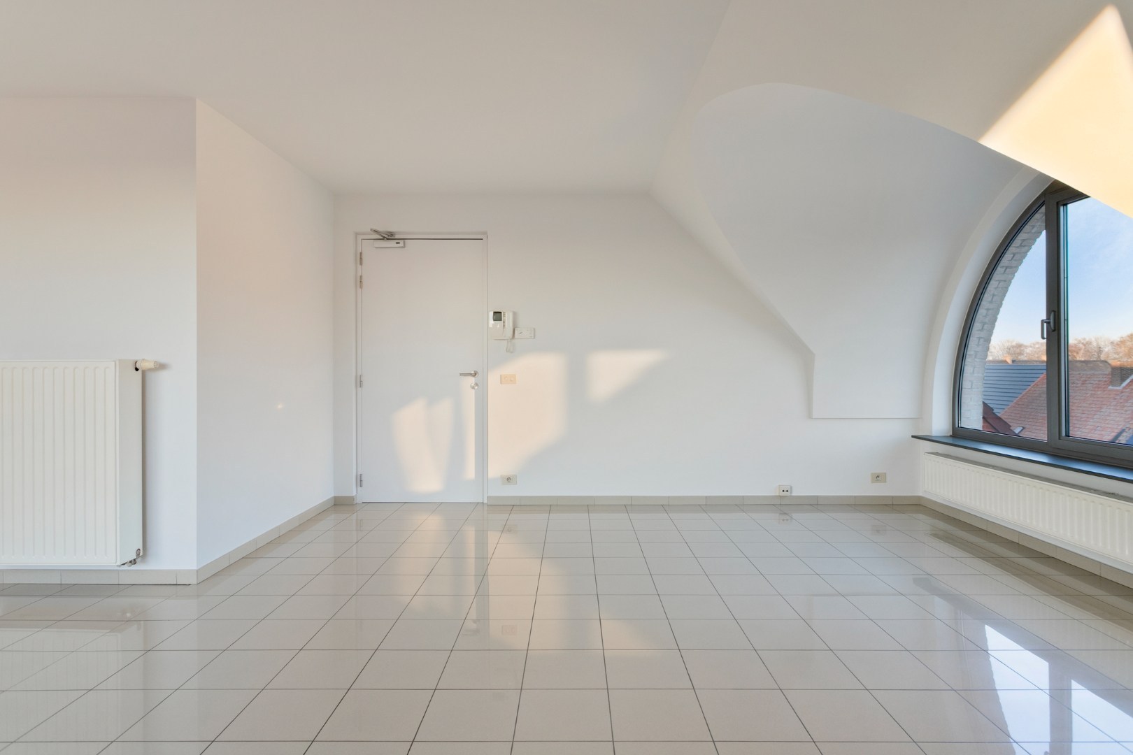 Centraal gelegen appartement met mooi zicht - foto 4