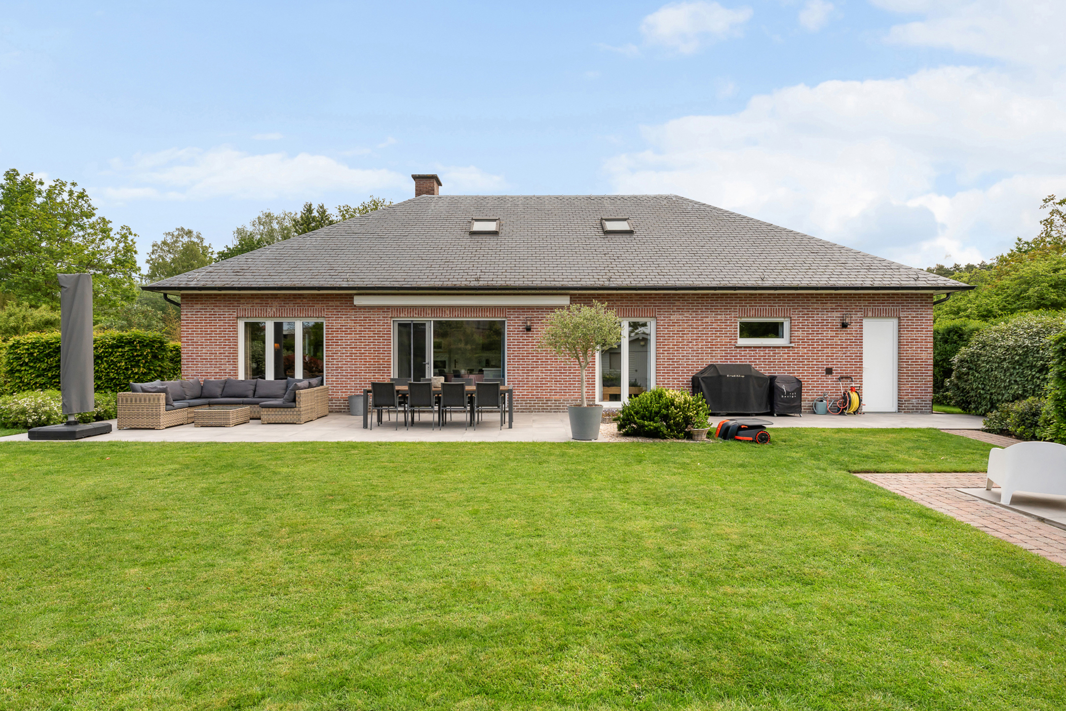 OB met garage en tuin rustig gelegen op 1.686 m² te Putte. - foto 4