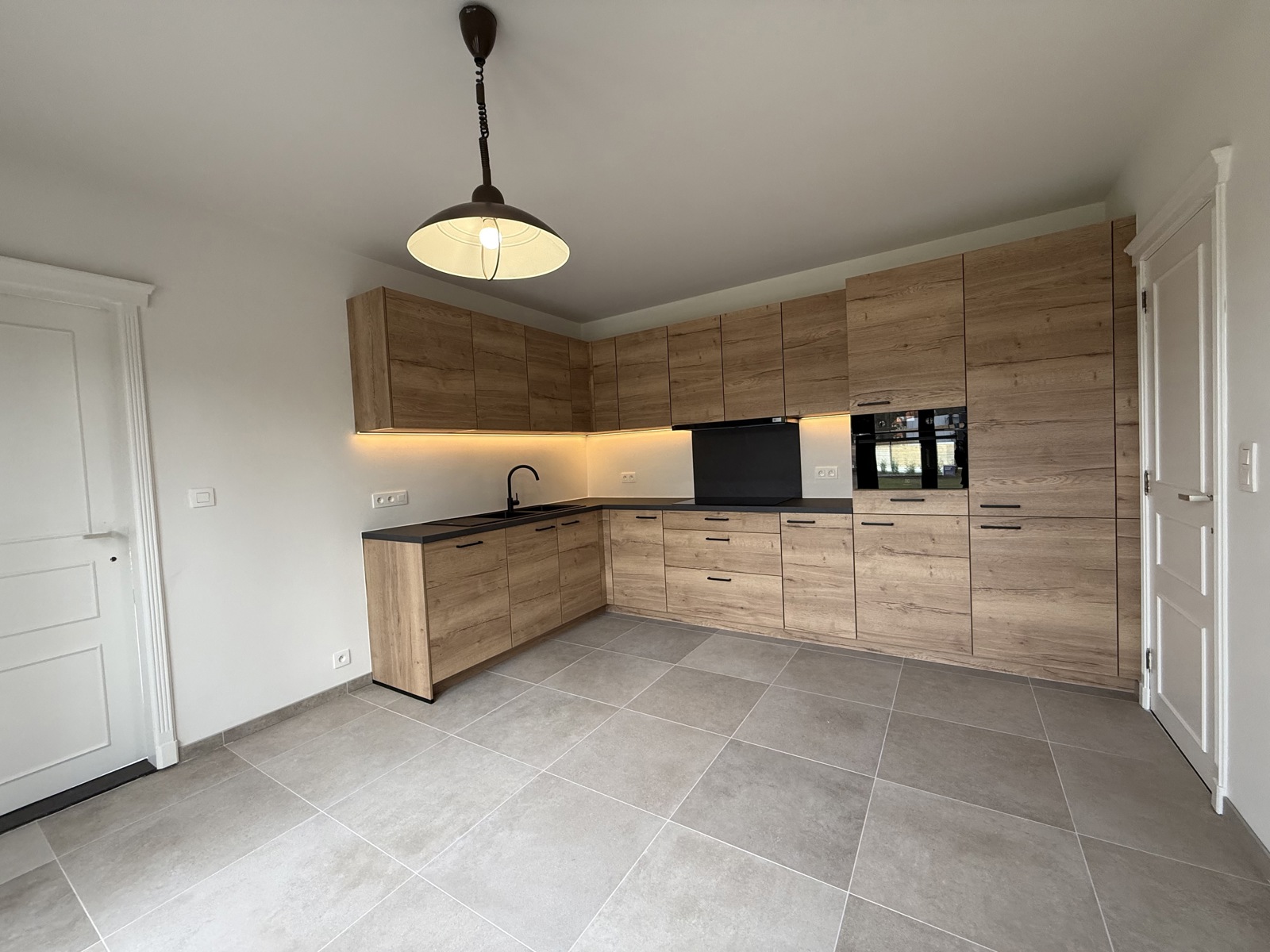 Charmante villa met 6 slaapkamers - foto 2