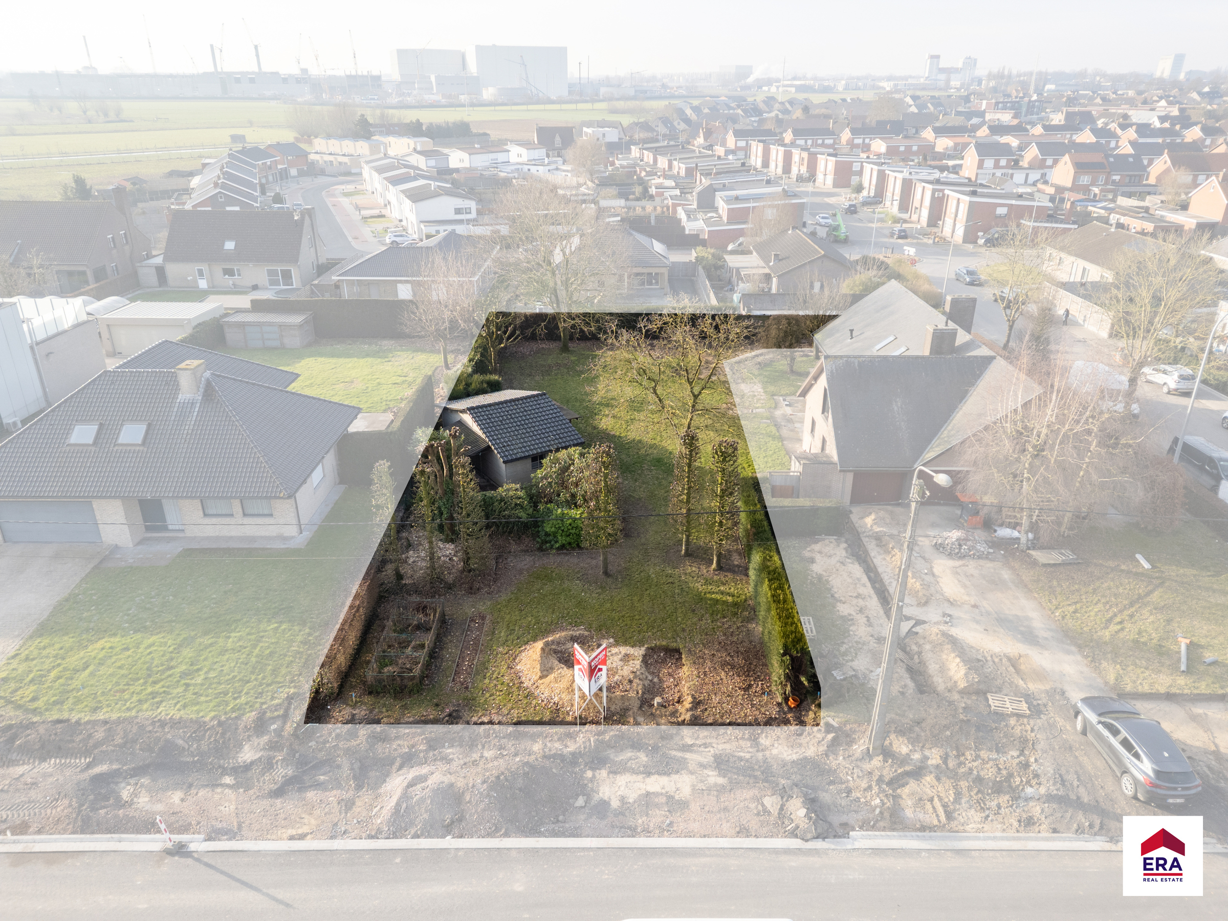 Bouwgrond met een oppervlakte van 884m² in Oostrozebeke! - foto 1