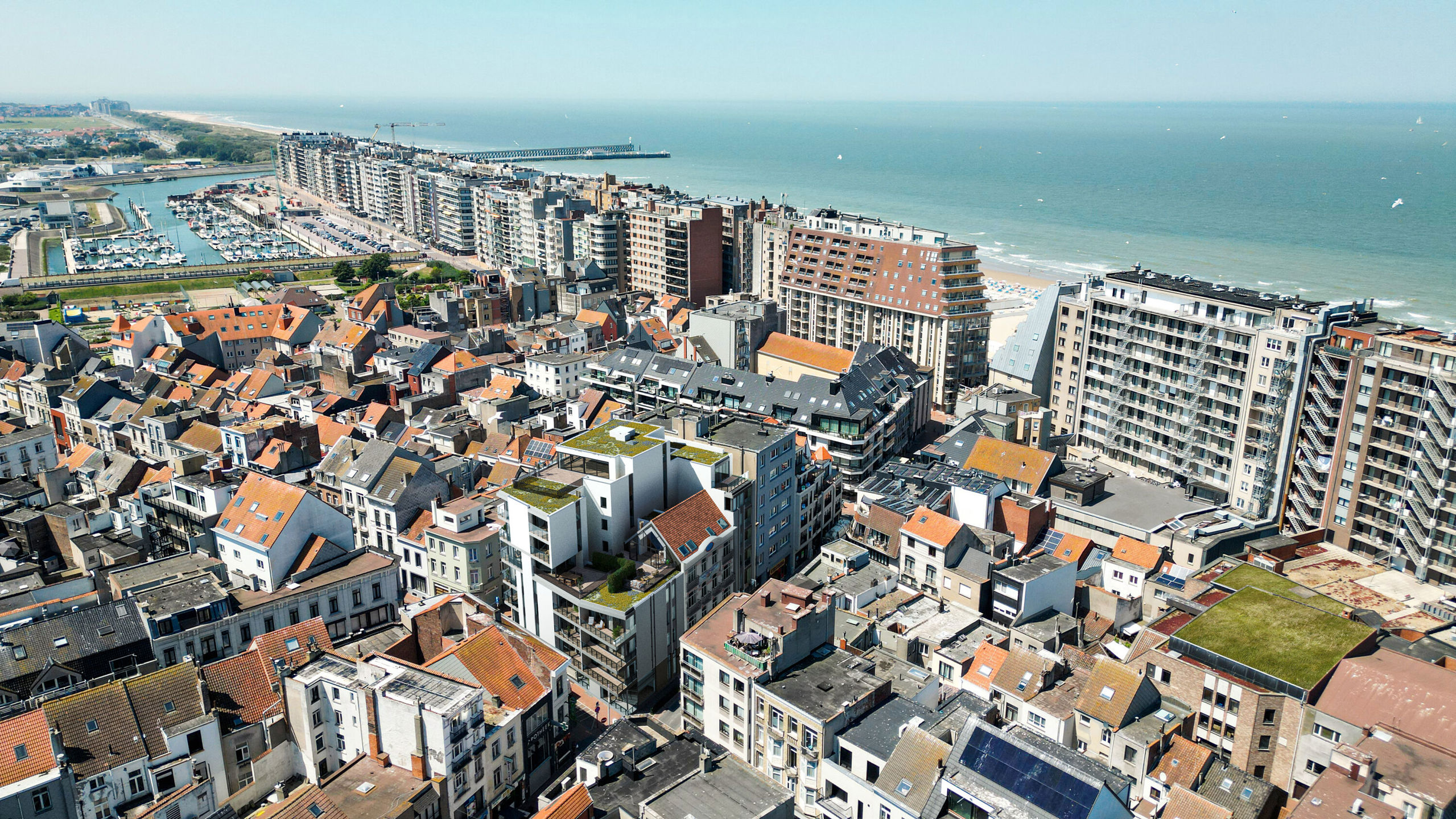 Drieslaapkamerappartement met enorm terras vlakbij de zee - foto 3