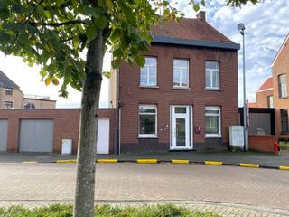 Commercial à louer à Ravels