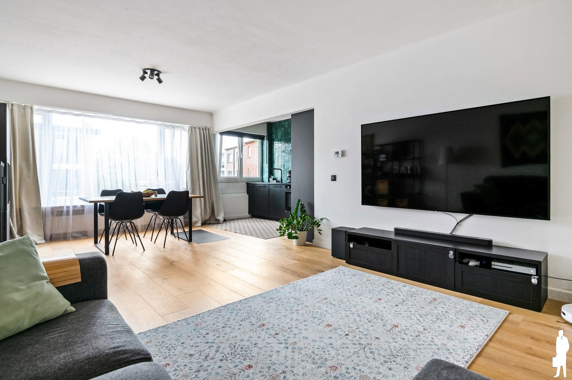 Luxueus gerenoveerd app. met 2 ruime slpks in de Elsdonkwijk - foto 2
