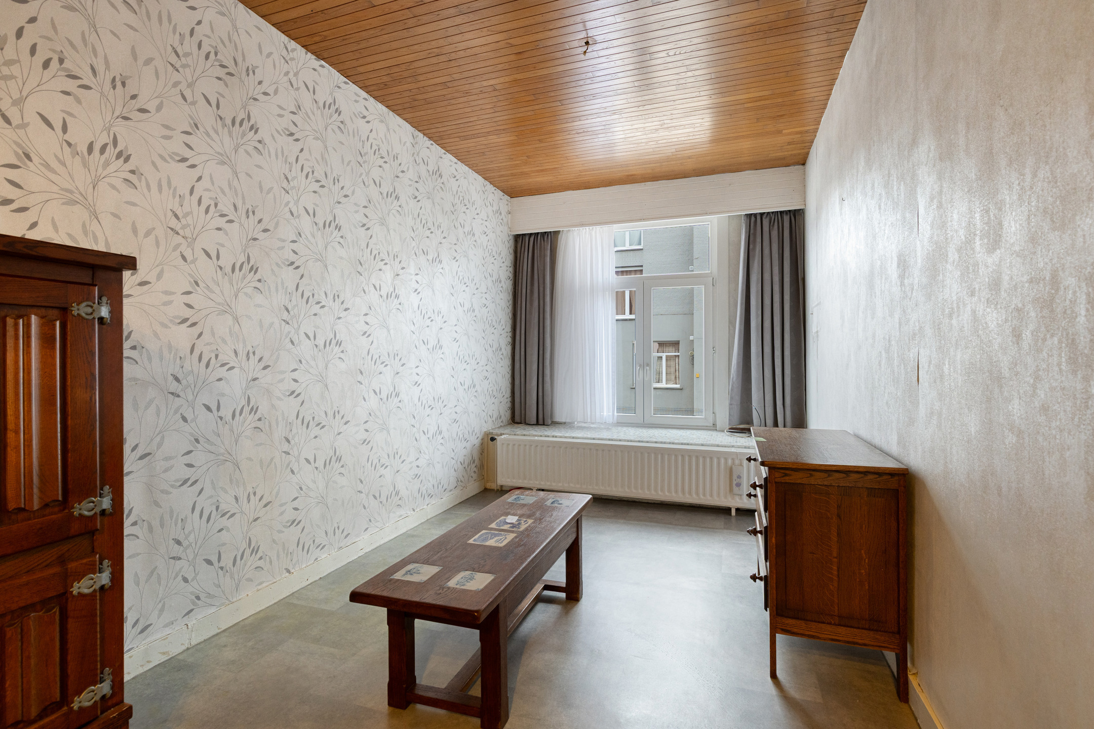 Te renoveren ééngezinswoning met garage.  - foto 2