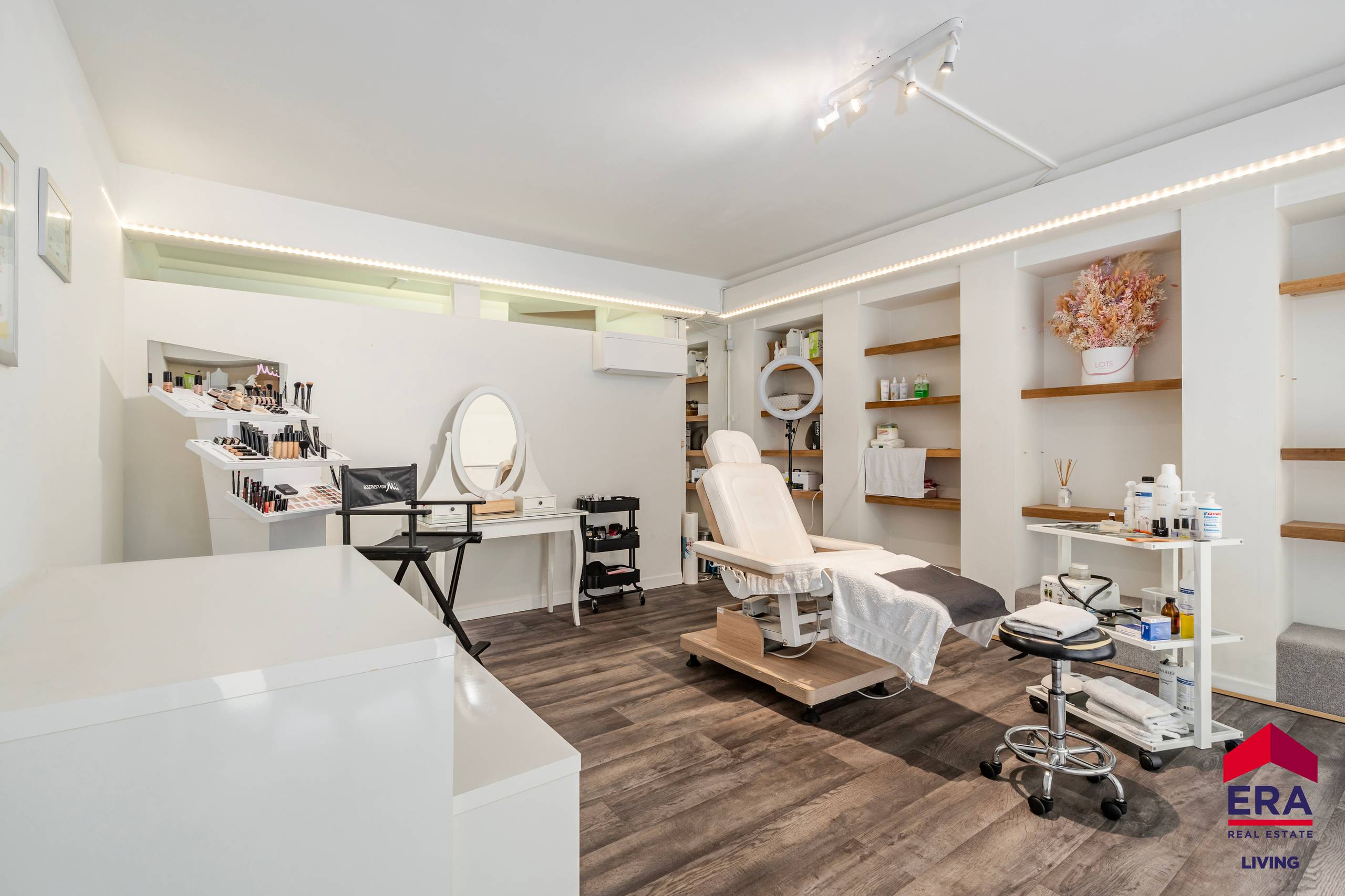 Commercial for sale in Aalst