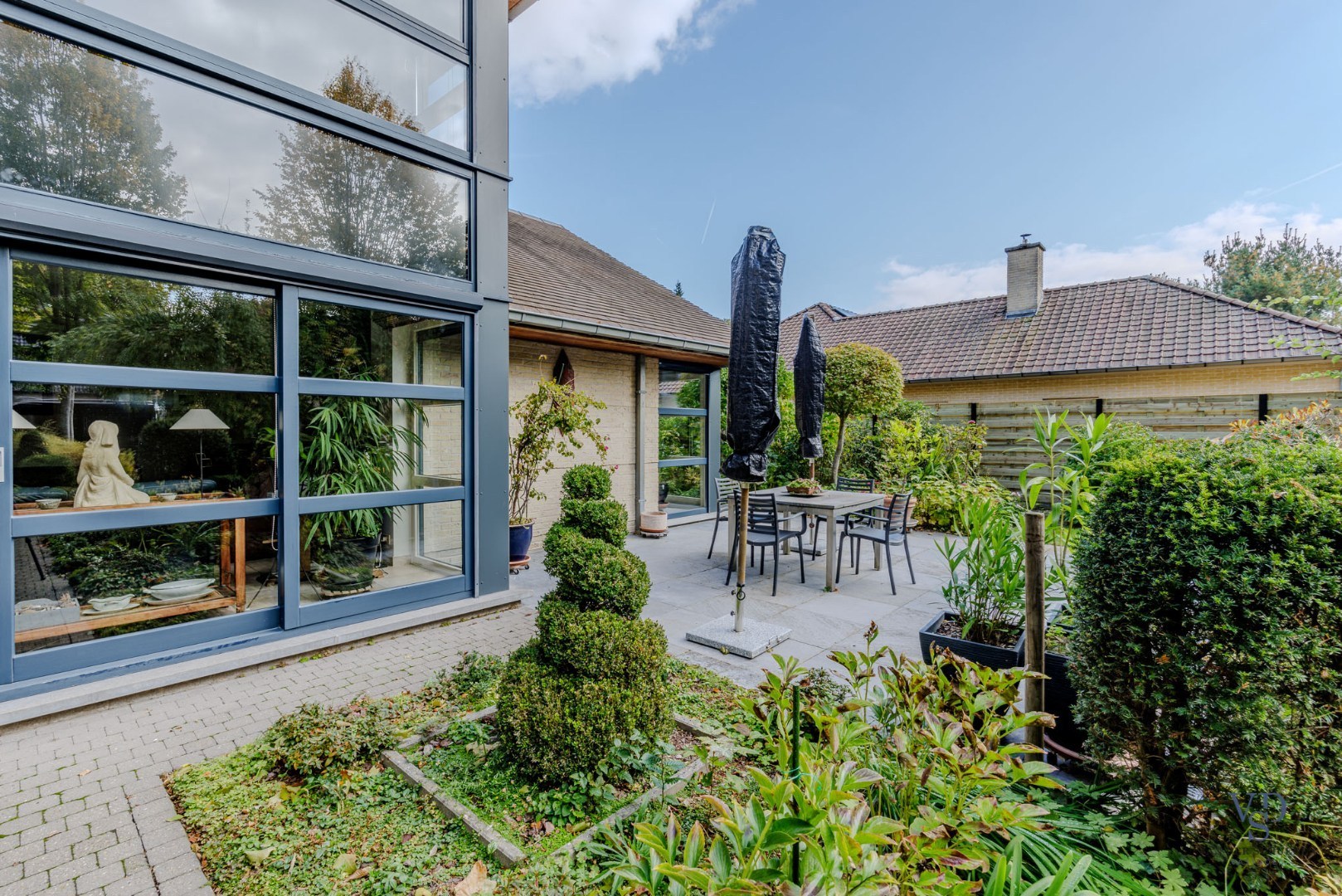 Stijlvol wonen in een doodlopend straatje. - foto 3