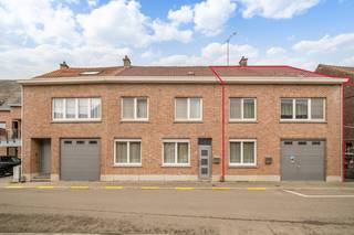 Op een centrale ligging in de Klapstraat te Erps-Kwerps bevindt zich deze voormalige volledig te renoveren bakkerij met uitzonderlijk veel ruimte...