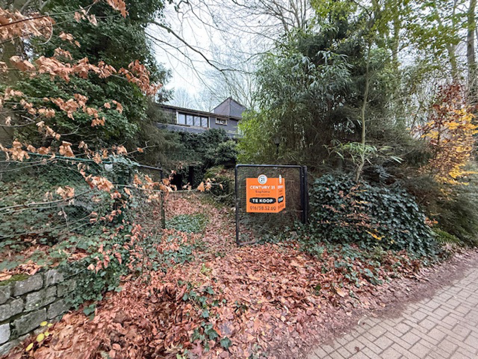 Af te breken woning op een perceel van 8 are - foto 1