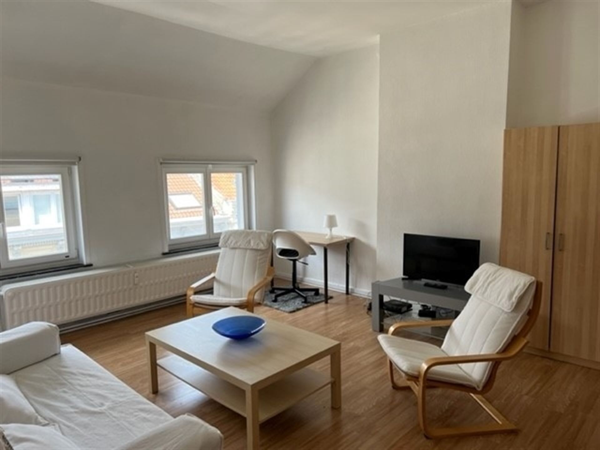 Op te frissen appartement met uitzonderlijk duplexpotentieel in de Europese Wijk - foto 4