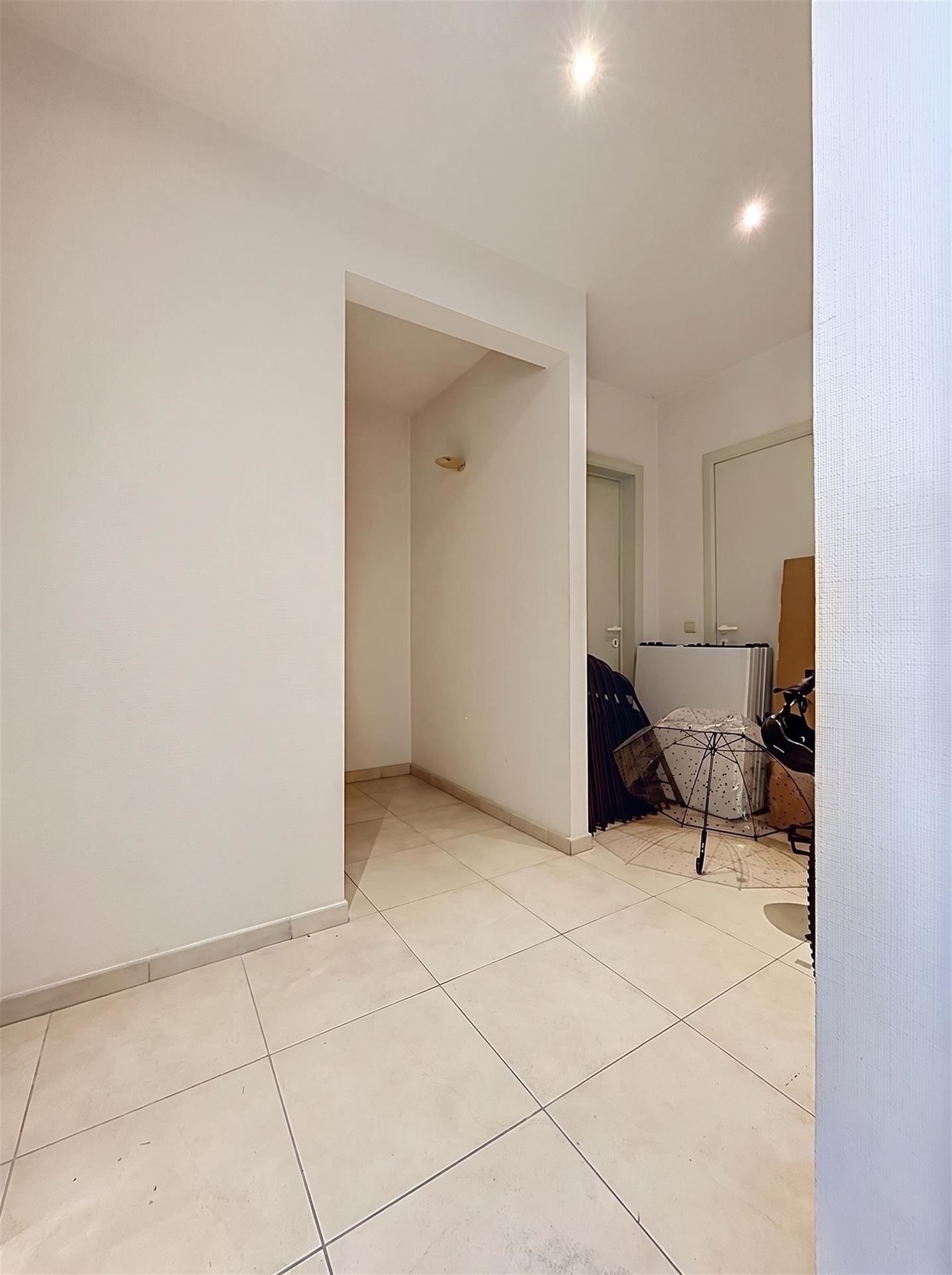Commercial à vendre à Boezinge avec 2 chambres - photo 4