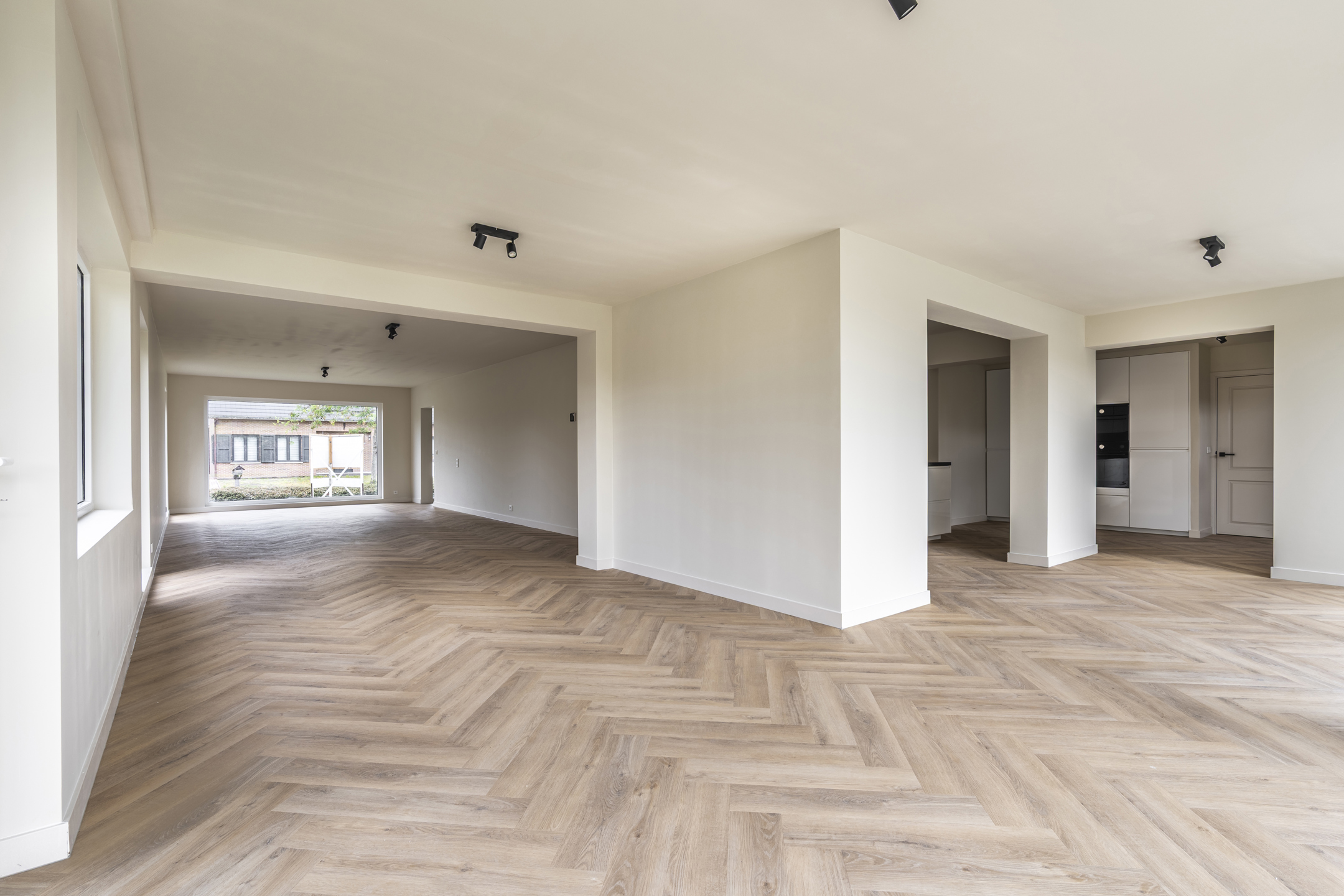 Huis te koop in Hoogstraten met 6 slaapkamers - foto 5