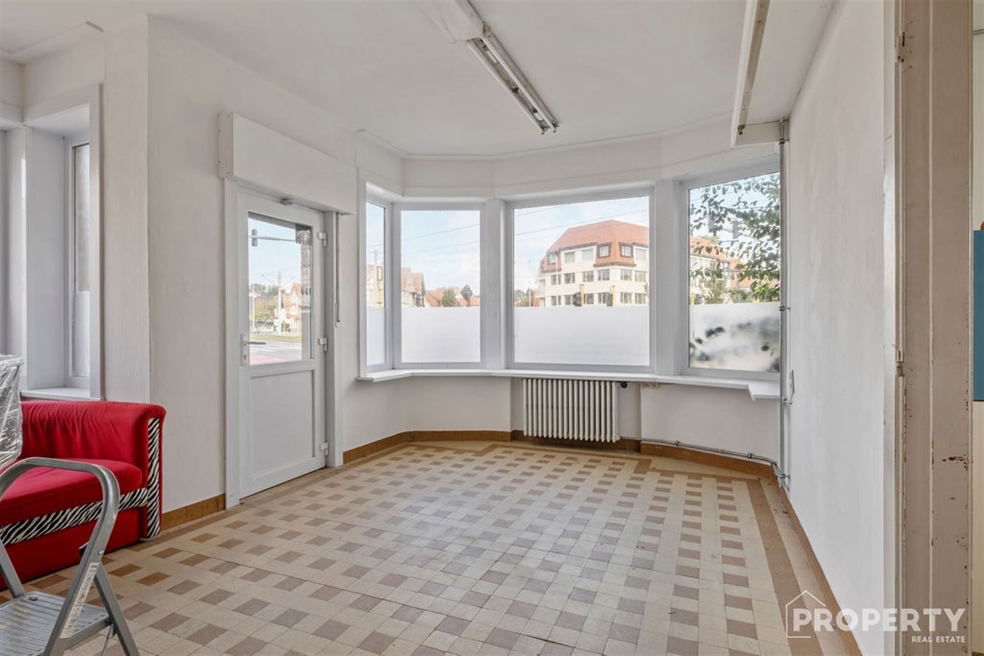 Karaktervolle villa met potentieel in Knokke-Heist! - foto 5