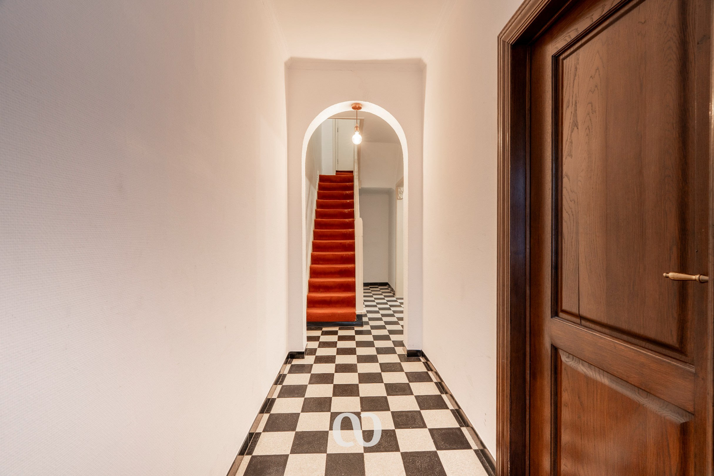 Ruime woning in het centrum van Oudenaarde - foto 2