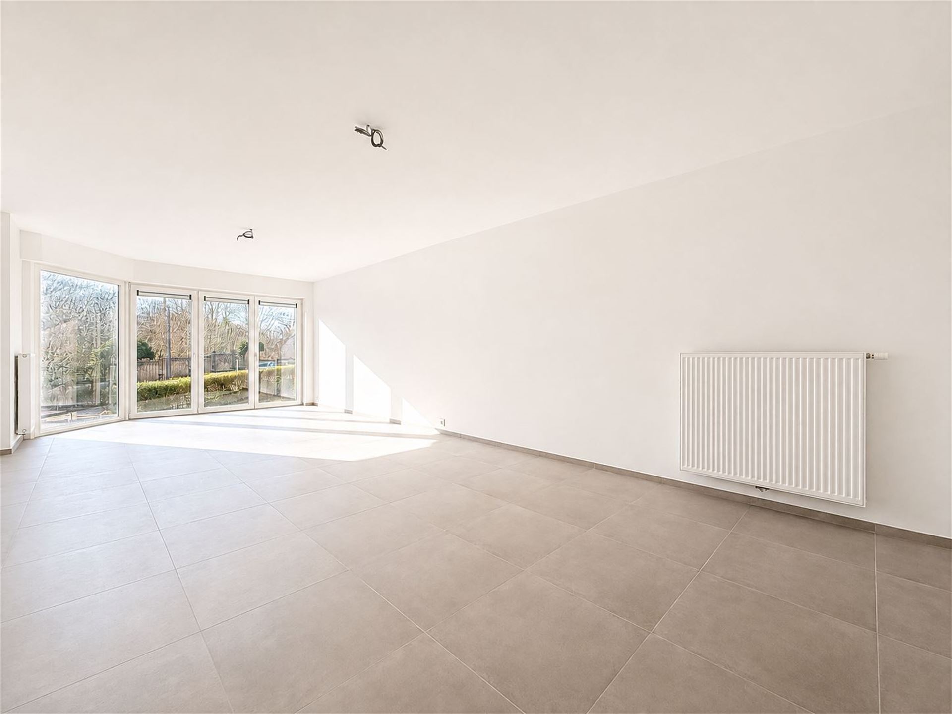 Appartement te koop in Fontaine-L'Evêque met 2 slaapkamers - foto 2