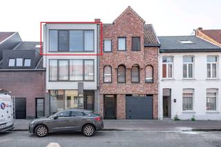 INDIEN U EEN BEZOEK WENST IN TE PLANNEN GELIEVE EEN BEZOEK AAN TE VRAGEN VIA WWW.HILLEWAERE.BE VIA DE RODE KNOPIn een kleinschalig gebouw aan de rand...