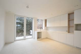 Verkoop onder registratierechten.Ontdek deze prachtige nieuwbouwwoning in het hart van Zwijndrecht, op een steenworp afstand van openbaar vervoer en...