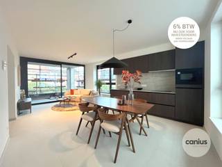 <p><span> </span></p><p><span>Wonen in Tuin der Broeders?</span></p><p><span>Is kiezen voor de meest centrale ligging in hartje Sint-Truiden. </span></p><p><span>Door de succesvolle verkoop van fase 1 (60% verkocht – werken reeds gestart), nu ook verkoop fase 2.</span></p><p><span> </span></p><p><span>Tuin der Broeders is een project waar twee werelden elkaar ontmoeten. Zo kan men op de site genieten van de stilte in een oase van groen. Dit in combinatie met het bruisende stadsleven dat lonkt om de hoek. De site straalt authenticiteit &amp; kwaliteit uit. Dit alles met het oog op duurzame stadsontwikkeling. </span></p><p><span> </span></p><p><span>Ontdek de verschillende types van appartementen met één slaapkamer in Tuin der Broeders en dit vanaf € 250.000 euro excl. kosten.</span></p><p><span> </span></p><p><span>Troeven: </span></p><p><span>- Afwerking naar eigen smaak</span></p><p><span>- Een nieuwe site in een groene omgeving</span></p><p><span>- Divers aanbod aan BEN appartementen</span></p><p><span>- Inpandige terrassen die een prachtige verlenging van uw leefruimte vormen</span></p><p><span>- Parkeergelegenheid op dit site door aanwezigheid van een ondergrondse auto- en fietsparking. </span></p><p><span>- Mogelijkheid om te genieten van 6% btw, nu ook voor investeerders (*indien men aan de voorwaarden voldoet).</span></p><p><span> </span></p><p><span>Nieuwsgierig naar dit project? </span></p><p><span>Kom kennismaken en ontdek het volledige aanbod van Tuin der Broeders?</span></p><p><span>Contacteer uw lokale makelaar, Canius Real Estate via telefoon 011 74 12 36 of via mail <span>info@canius.be</span></span><span> en maak een afspraak in ons kantoor nabij de site.</span></p><p><span> </span></p><p><span>*Deze gegevens zijn louter ter informatieve titel. De vermelde oppervlaktes zijn slechts indicatie. Canius Real Estate kan niet verantwoordelijk gesteld worden voor de juistheid van de aan haar verstrekte gegevens. </span></p><p><span> </span></p><p><span> </span></p>