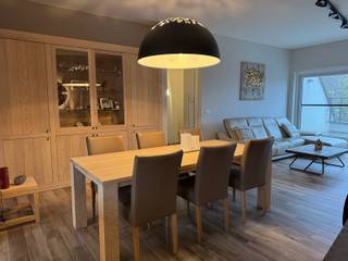 TE HUUR IN AALSTInstapklaar en energiezuinig appartement met terras en garage!Dit energiezuinig appartement wordt volledig bemeubeld verhuurd en is...