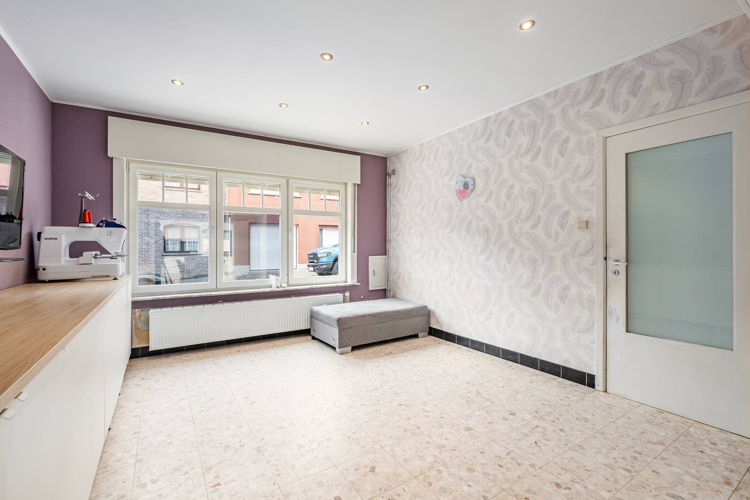 Ruime gezinswoning met 5 slaapkamers, garage en tuin - foto 3