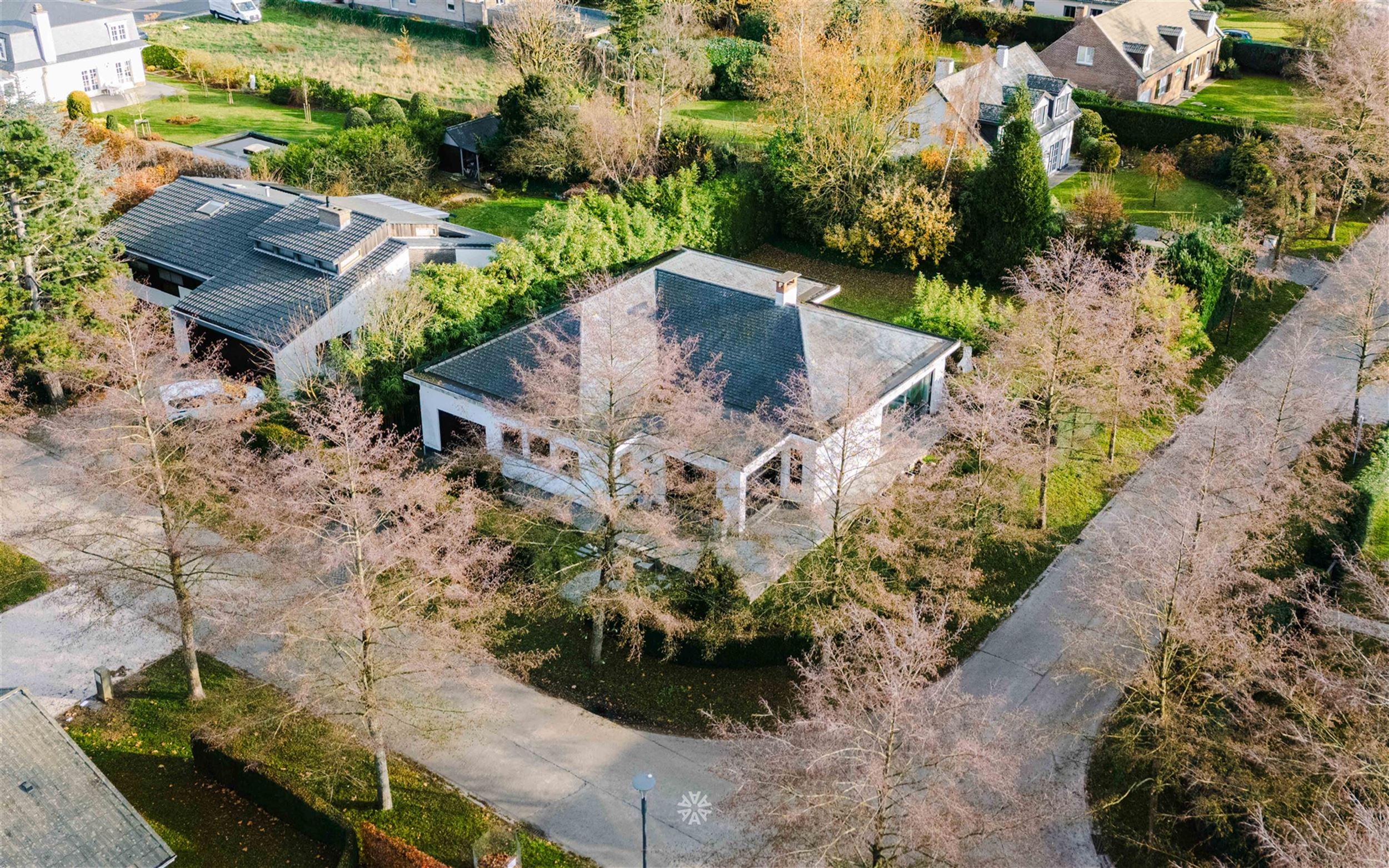 Te renoveren bungalow in gegeerde en rustige woonwijk - foto 1